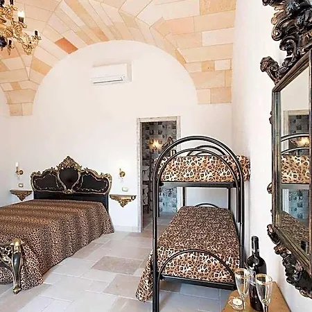 Couette-café Castello Salentino 3*
